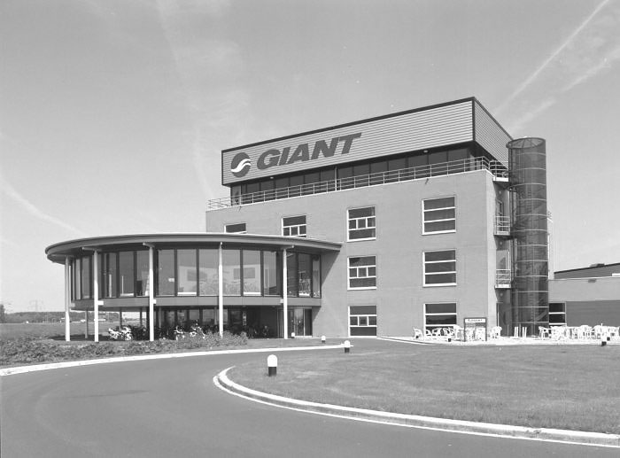 Giant_tapijtreiniging